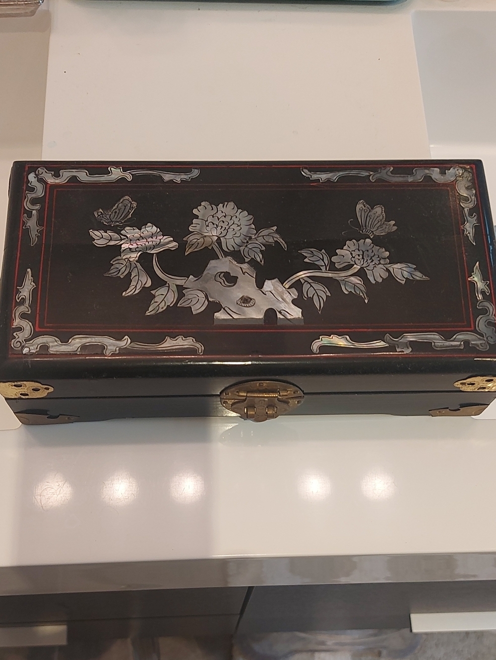 Black Mother-of-Pearl Inlay Decorative Jewelry Box with Floral Motif